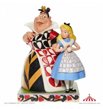 Chaos and Curiousity - Alice and the Queen of Hearts Figurine - Disney