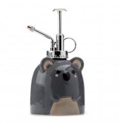 Fada sentada com globo