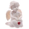 Anjo sentado em coração com rosas