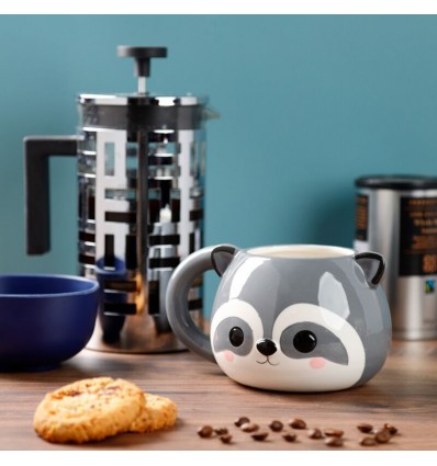 Fada sentada com globo